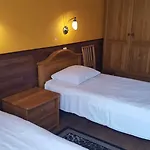 Strops Gæstehus 3*